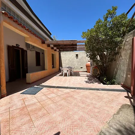 Casa Immersa Nel Vicino Al Mare Di Chia