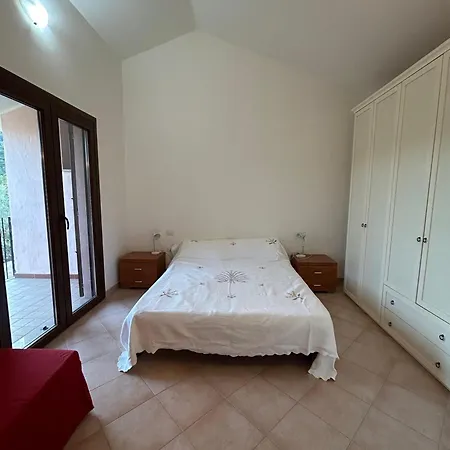 Casa Immersa Nel Vicino Al Mare Di Apartment